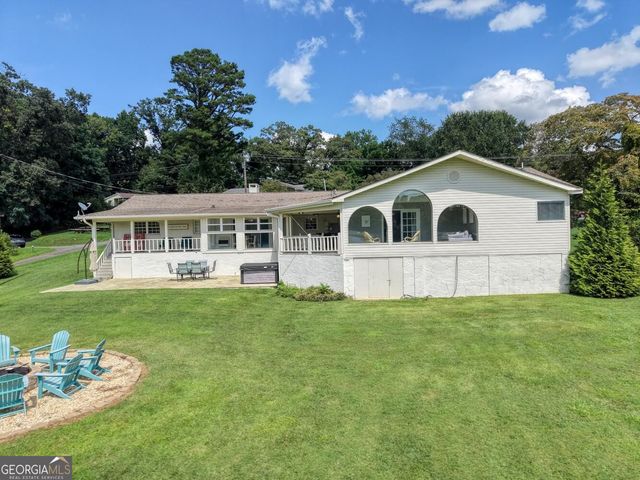 787 Hiawassee Estates Drive, Hiawassee, GA 30546
