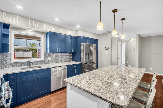 5676 WILLIAMS BOULEVARD, Seminole, FL 33772