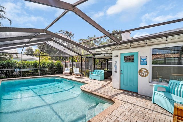 5676 WILLIAMS BOULEVARD, Seminole, FL 33772