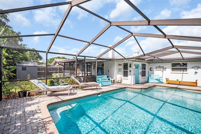 5676 WILLIAMS BOULEVARD, Seminole, FL 33772