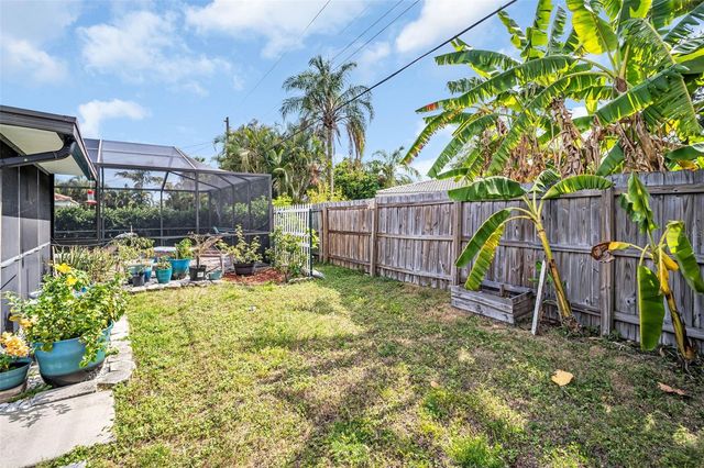 5676 WILLIAMS BOULEVARD, Seminole, FL 33772