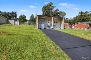 2841 Paula Lane, High Ridge, MO 63049