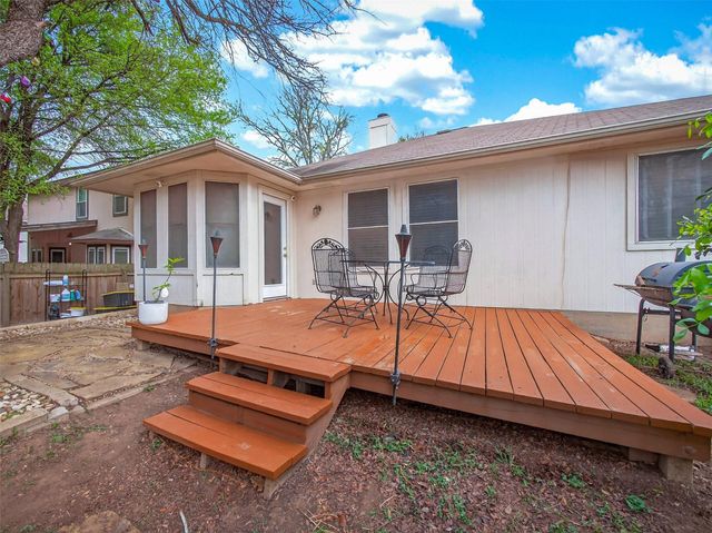 103 Songbird CT, Cedar Creek, TX 78612