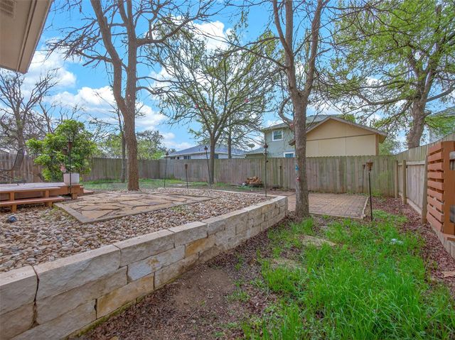 103 Songbird CT, Cedar Creek, TX 78612