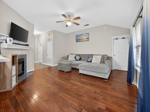 103 Songbird CT, Cedar Creek, TX 78612