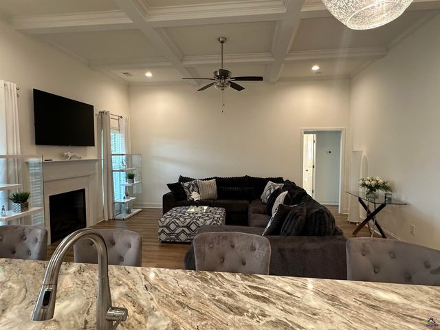 120 Fieldview Lane, Kathleen, GA 31047