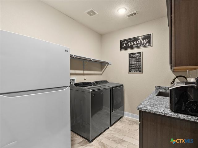 3235 Jasons Way, Marion, TX 78124