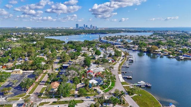 4151 SUNRISE DRIVE S, St Petersburg, FL 33705