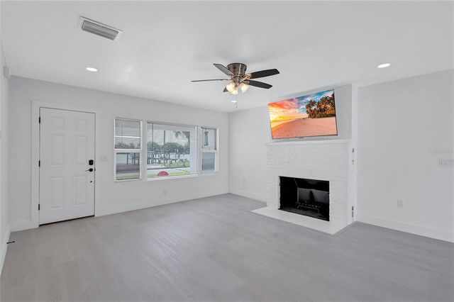 4151 SUNRISE DRIVE S, St Petersburg, FL 33705