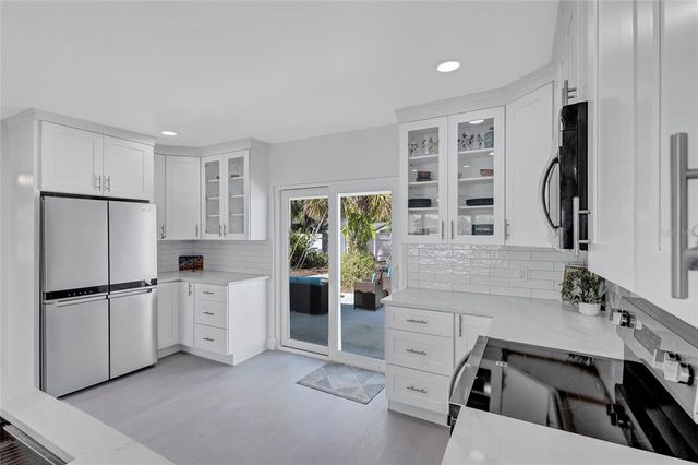 4151 SUNRISE DRIVE S, St Petersburg, FL 33705