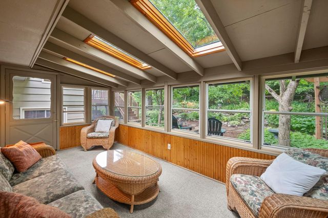 2824 Fernwood Street, Roseville, MN 55113