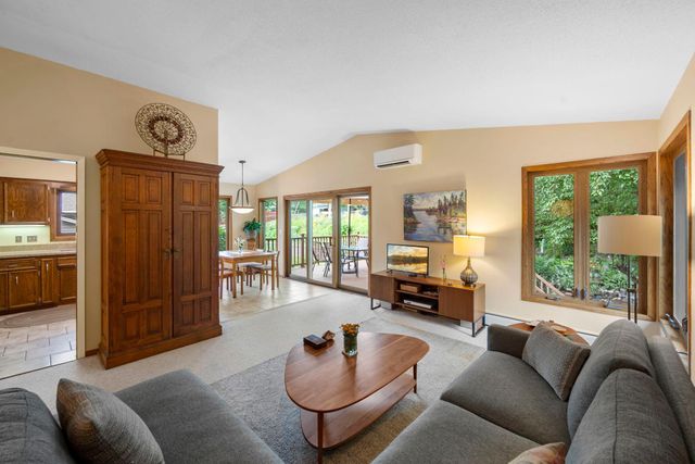 2824 Fernwood Street, Roseville, MN 55113