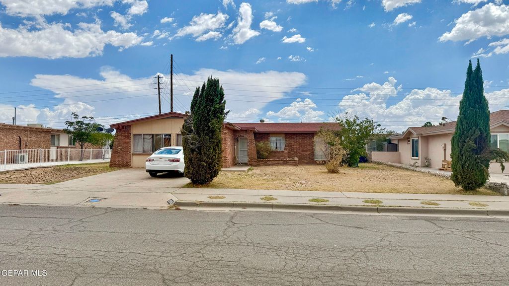 10508 DARIN Road, El Paso, TX 79925