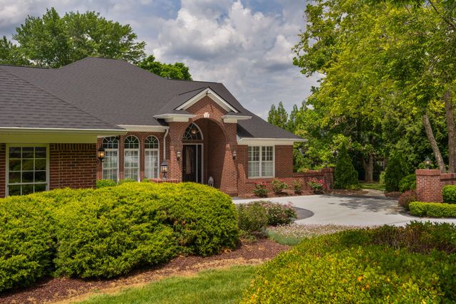 4925 Bal Harbor Circle, Chattanooga, TN 37416