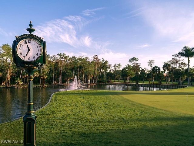 31 Grey Wing PT, Naples, FL 34113