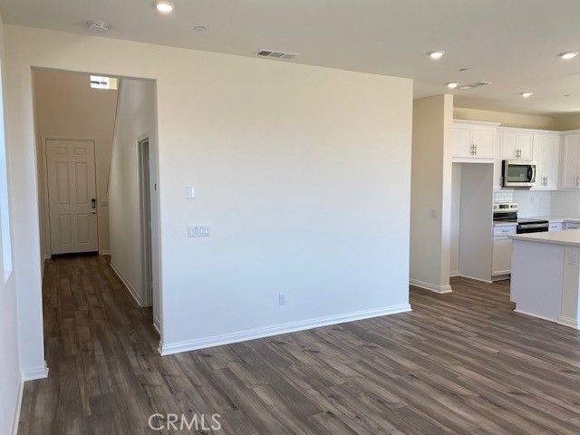 934 Helena Ridge, Lake Elsinore, CA 92530