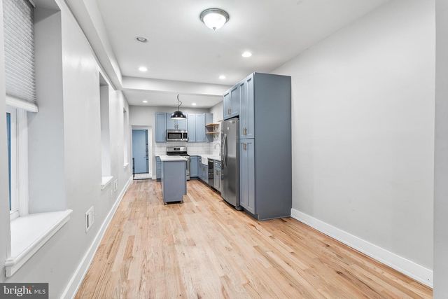 2340 W THOMPSON ST, Philadelphia, PA 19121