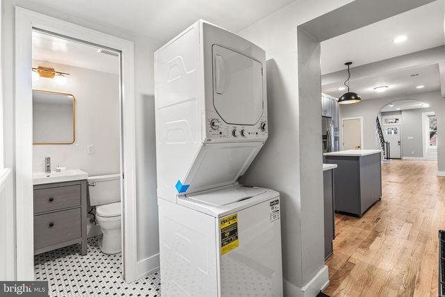 2340 W THOMPSON ST, Philadelphia, PA 19121