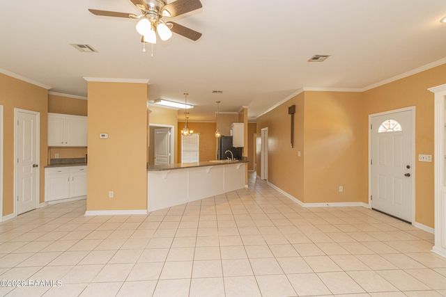 2007 Sugar Palm Drive, New Iberia, LA 70563