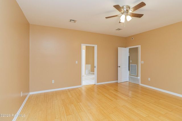 2007 Sugar Palm Drive, New Iberia, LA 70563