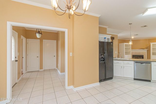 2007 Sugar Palm Drive, New Iberia, LA 70563