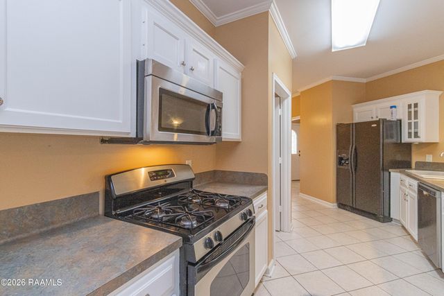 2007 Sugar Palm Drive, New Iberia, LA 70563