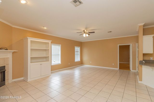 2007 Sugar Palm Drive, New Iberia, LA 70563