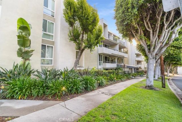 8535 W West Knoll 209, West Hollywood, CA 90069