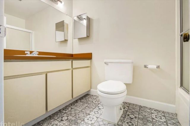 8535 W West Knoll 209, West Hollywood, CA 90069