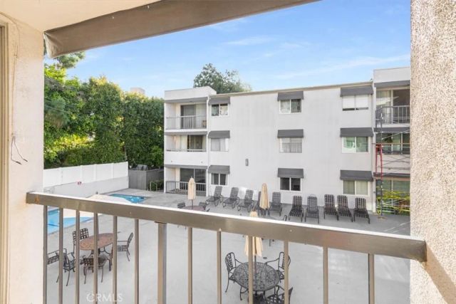 8535 W West Knoll 209, West Hollywood, CA 90069