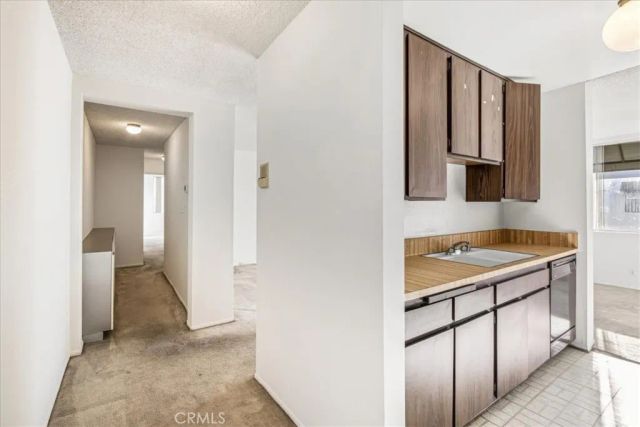 8535 W West Knoll 209, West Hollywood, CA 90069