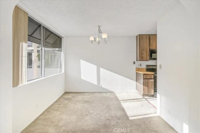 8535 W West Knoll 209, West Hollywood, CA 90069