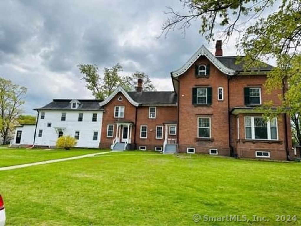 27 Woodside Circle 37, Middletown, CT 06457