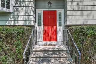 5 Tiffany Drive, Cumberland, RI 02864