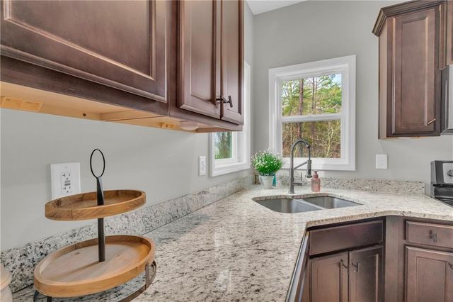 513 Hampton Forest Trail, Dahlonega, GA 30533