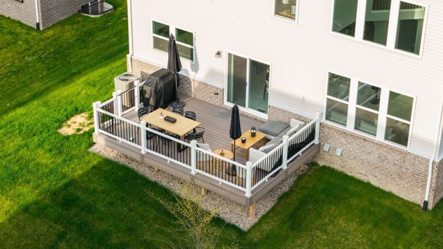 837 Kuss Drive, Saline City, MI 48176