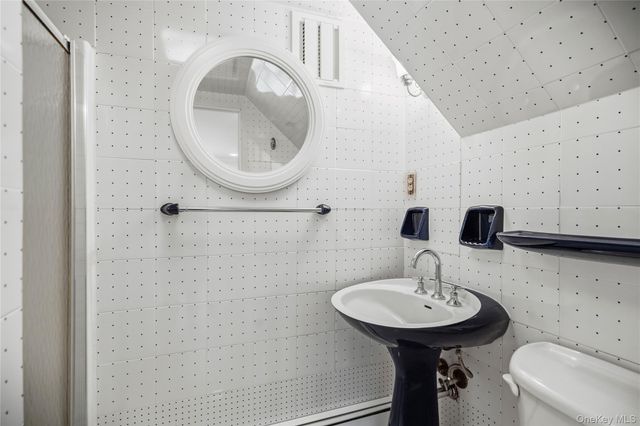 39 Morris Drive, Syosset, NY 11791