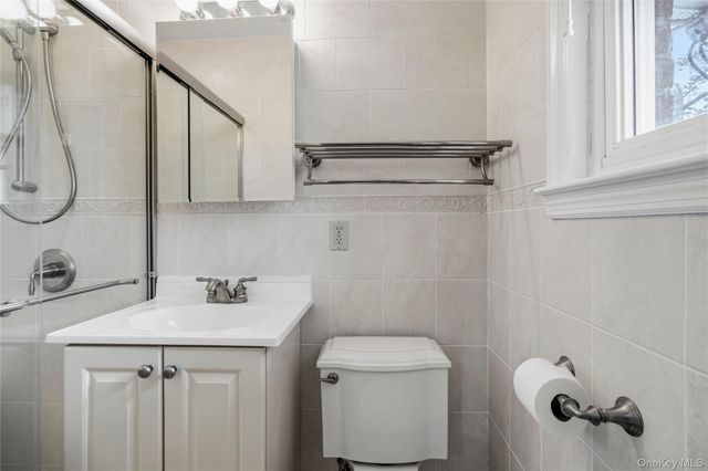 39 Morris Drive, Syosset, NY 11791