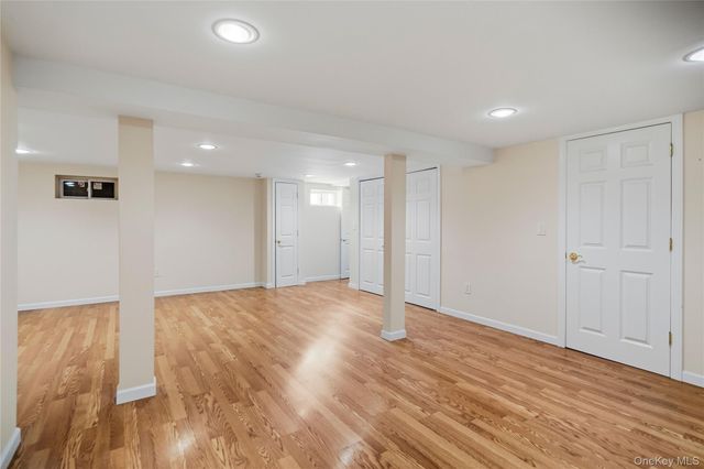 39 Morris Drive, Syosset, NY 11791