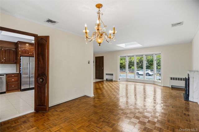 39 Morris Drive, Syosset, NY 11791