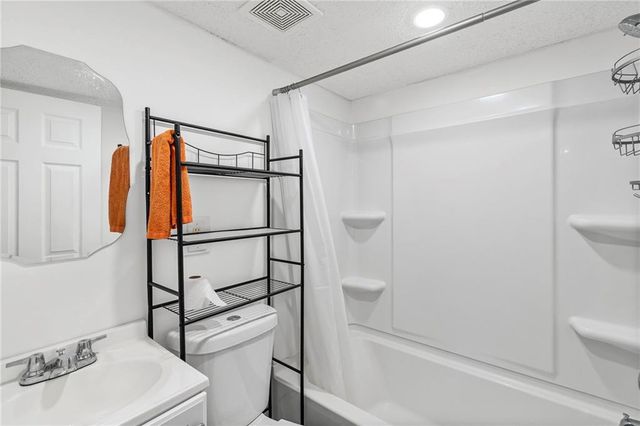 2938 N 70th Terrace, Kansas City, KS 66109