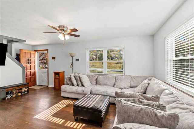 2938 N 70th Terrace, Kansas City, KS 66109