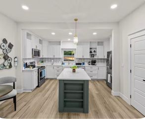 1143 Kings Highway, Dallas, TX 75208