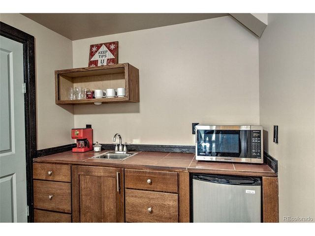 82 Kimmes Ln, Breckenridge, CO 80424
