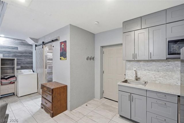 2717 Heritage Circle, Las Vegas, NV 89121