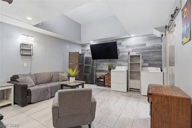 2717 Heritage Circle, Las Vegas, NV 89121