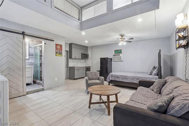 2717 Heritage Circle, Las Vegas, NV 89121