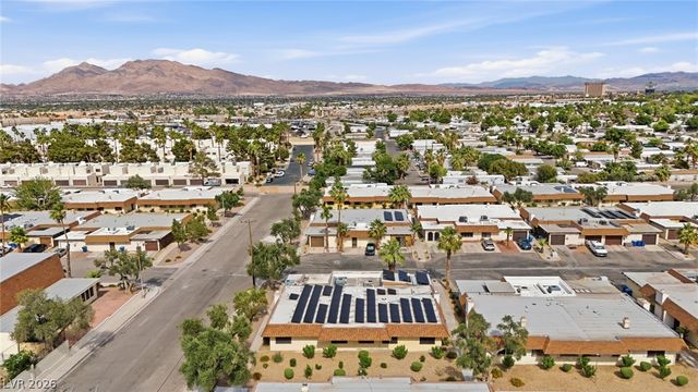 2717 Heritage Circle, Las Vegas, NV 89121