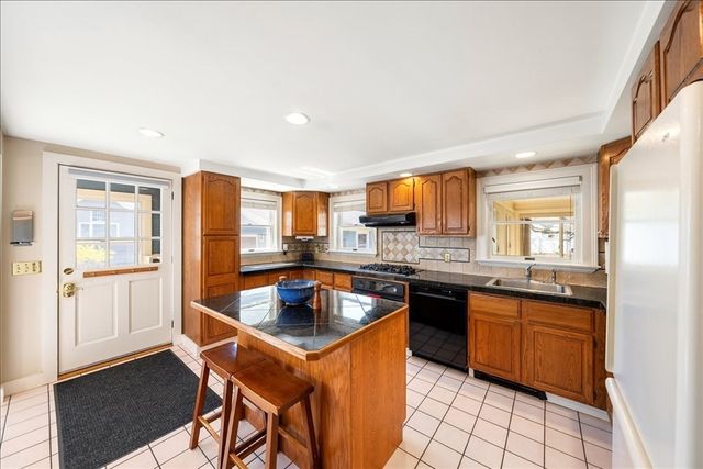 10 Second Street, Natick, MA 01760