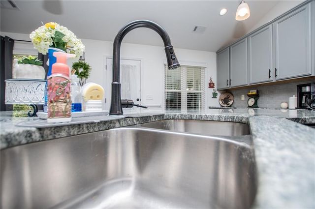 142 Lawrence Drive, Villa Rica, GA 30180